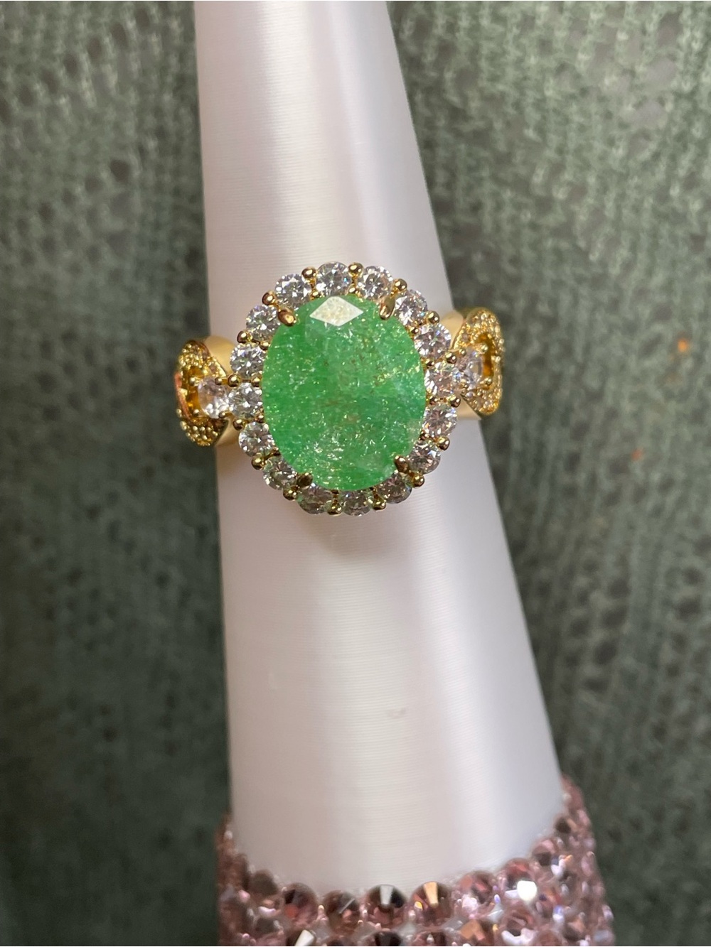 Bomb Party "The 2424 Ring" Green Ice Crystal on Gold Size 8 RG77681